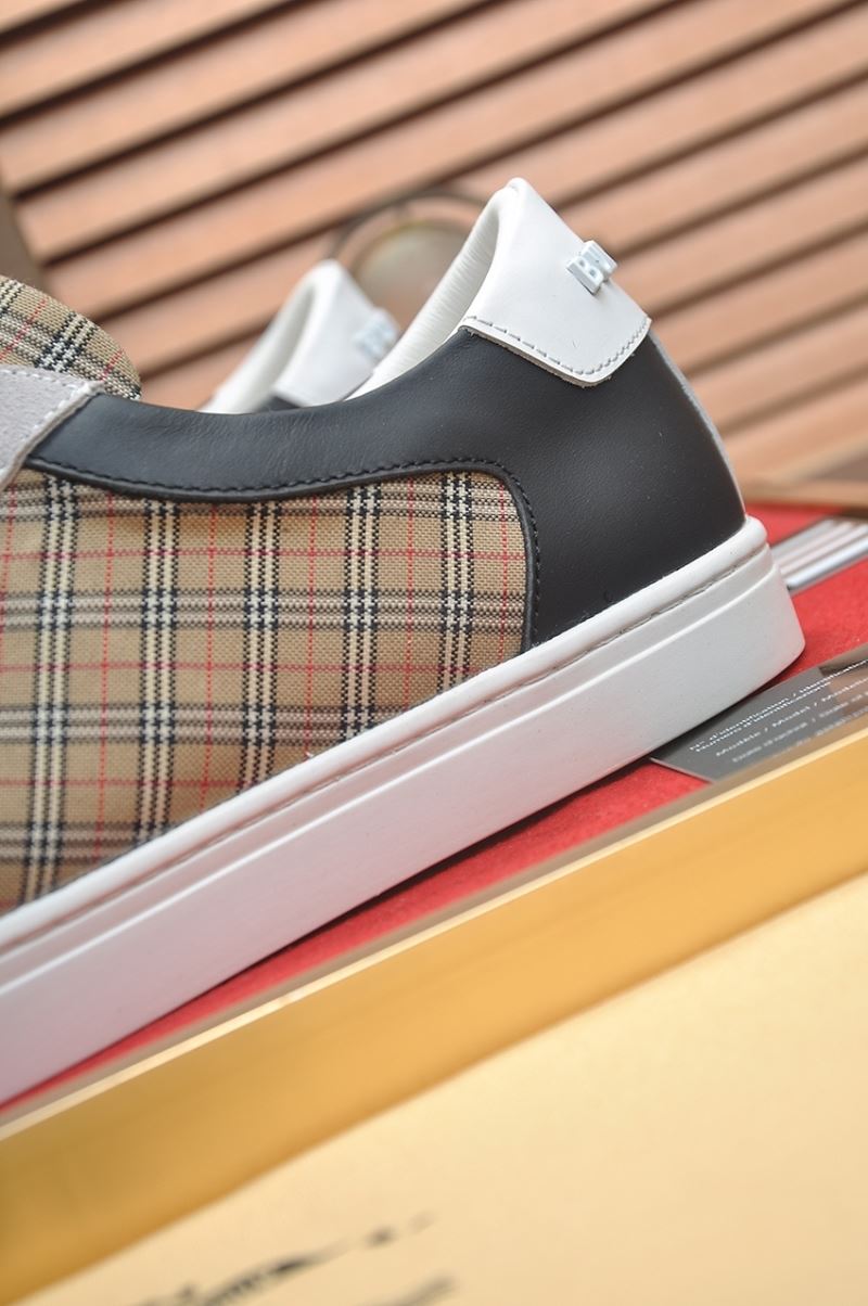 Burberry Low Shoes